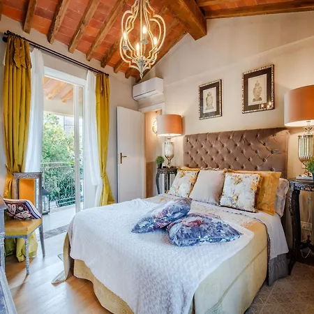 Villa Amazing Near